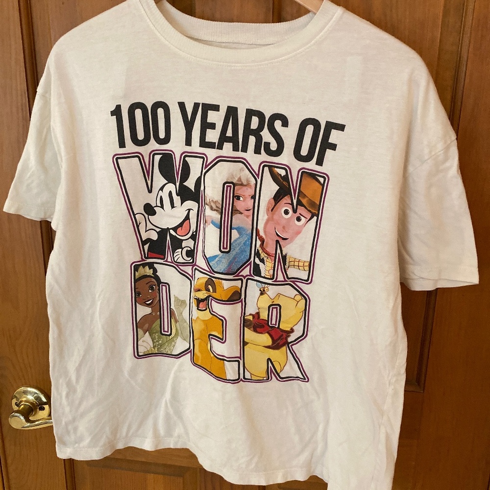 100 Years of Wonder Disney T-shirt Size Large